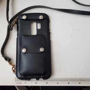 Bandolier for an Samsung S9+ Plus cell